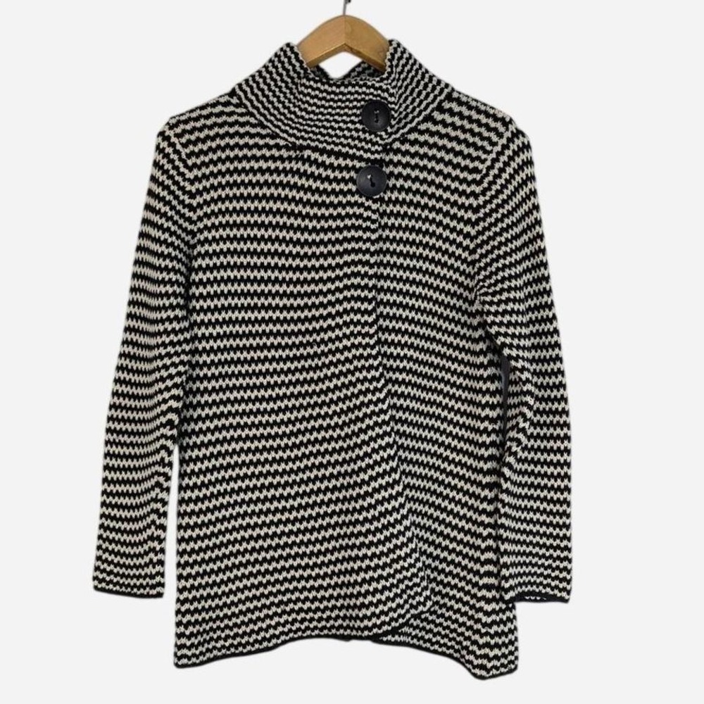 Habitat Clothes to Live In Chevron Knit Button Collar Sweater Small